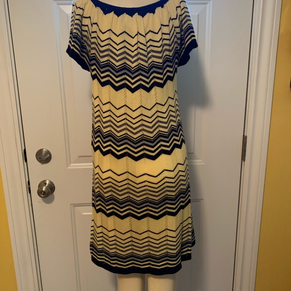 Kc seven old school acrylic designed dress